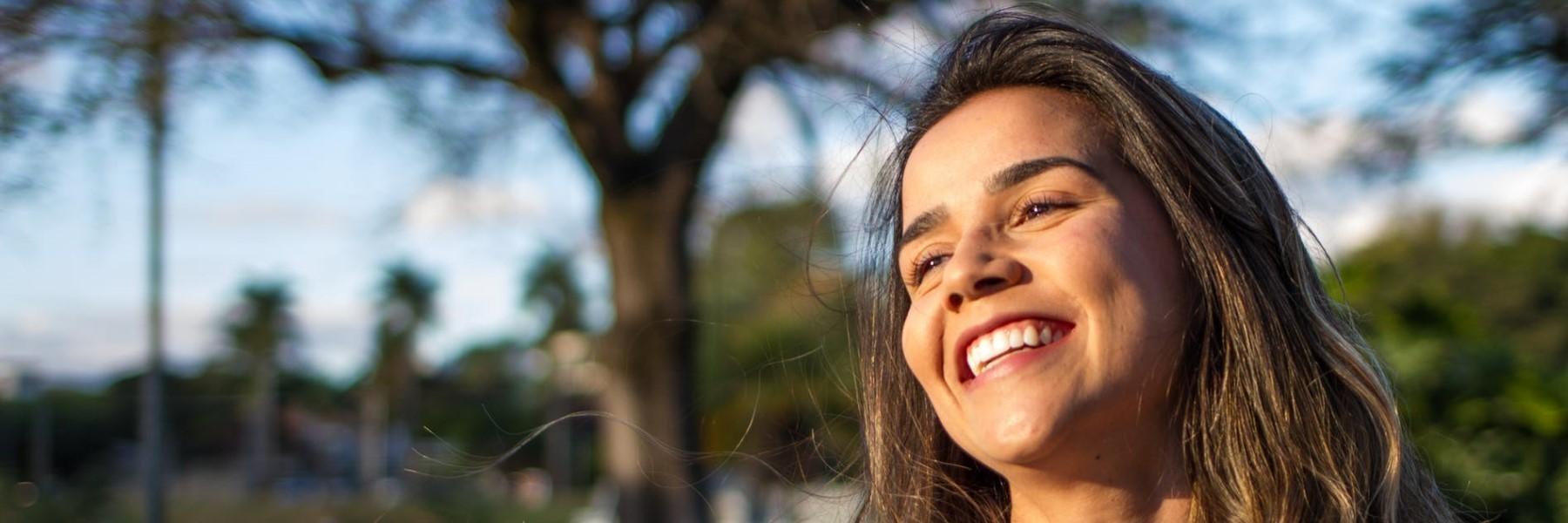 Porcelain Veneers & Lumineers | Dentist
